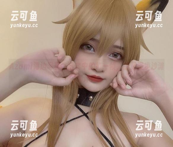 Azami海边写真，全套中的每一帧，都是漫步沙滩的懒洋洋。