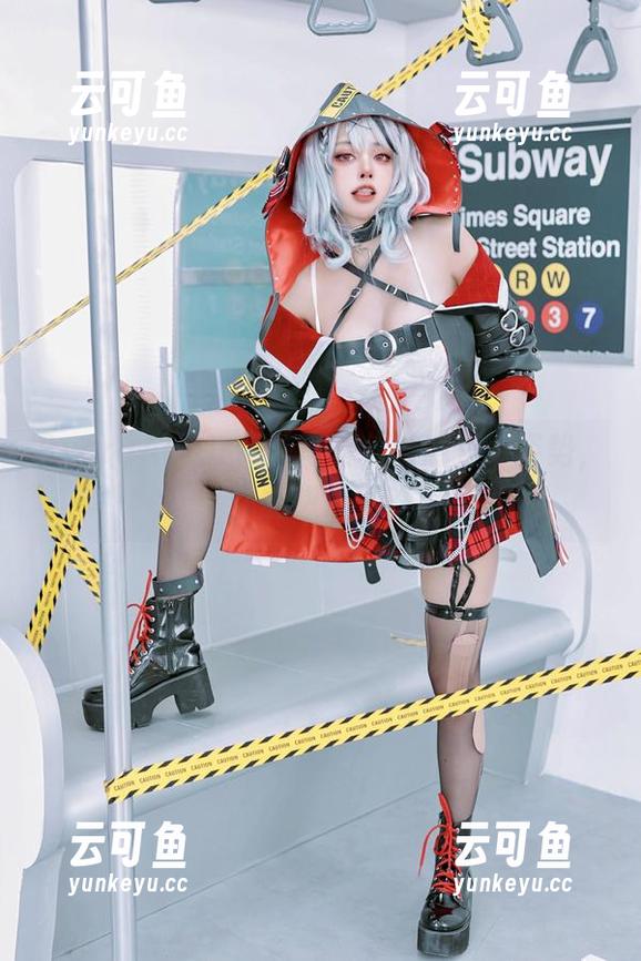 ByoruAegir高清写真，随意摆个姿势，你能想象吗？