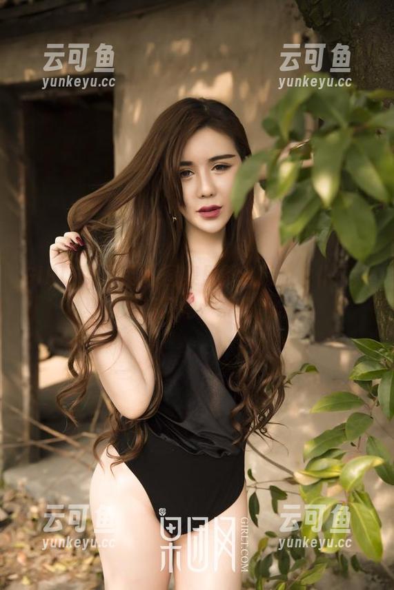 GIRLT果团网 - 图集里黄歆苑的女仆风，真的很想问她：茶是几分？