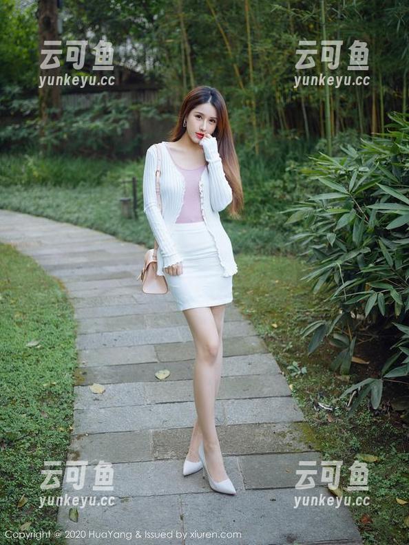 HuaYang花漾 - 在线邂逅艾静香的水手服，美图总能让我意外哦