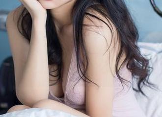 IMiss爱蜜社 – 打开梦心玥的粉色写真图包，实际是打开了什么呢？有些迷。