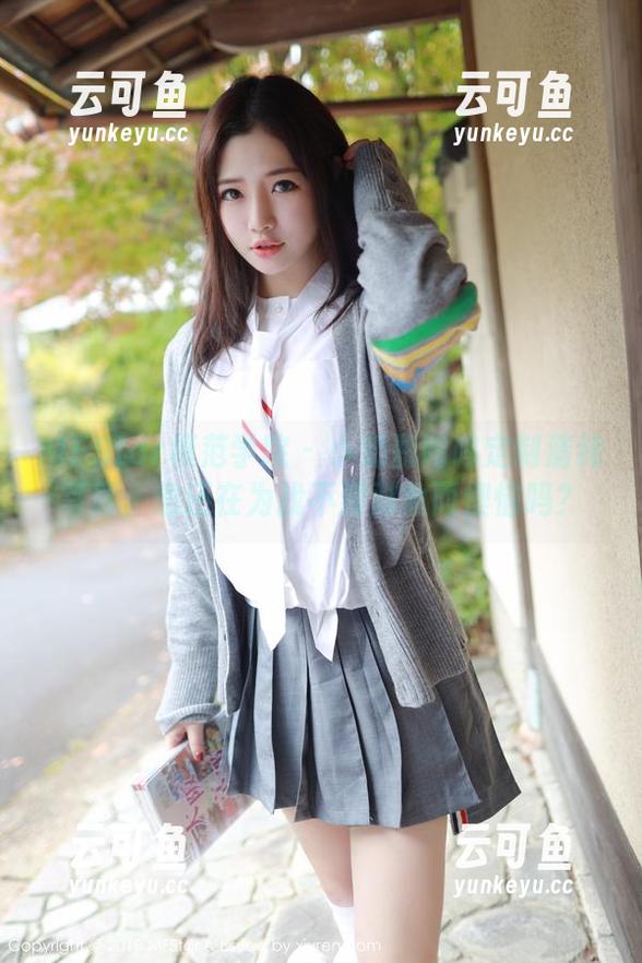 MFStar模范学院 - 小奶瓶呜呜定制清纯写真，您还在为找不到对象而懊恼吗？