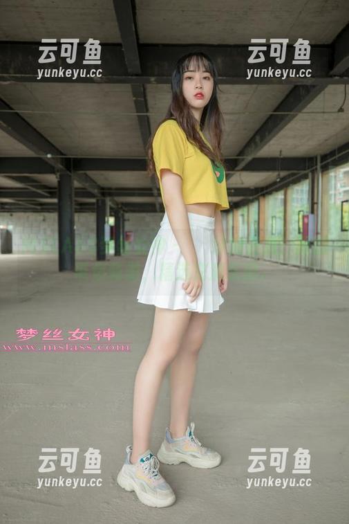 MSLASS梦丝女神 - 玥玥泳池派对：原图带你畅游，精选充满乐趣。