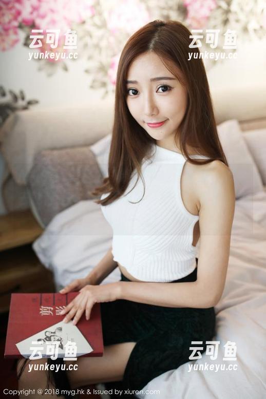 MyGirl美媛馆 - 制服中的王馨瑶，看上去就像是一杯神器咖啡，第一口很香，想再来一点！