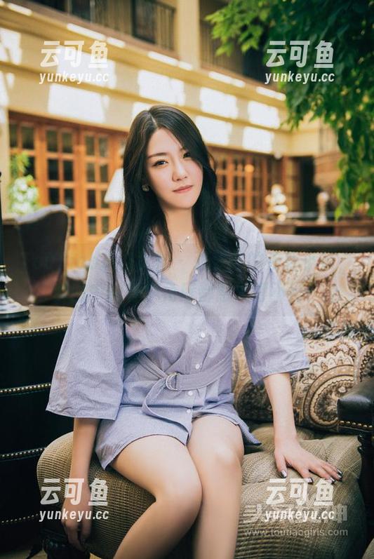 TouTiao头条女神 - 张梦艺的夜色小妖，套图中的每个角度都惹火得不行！