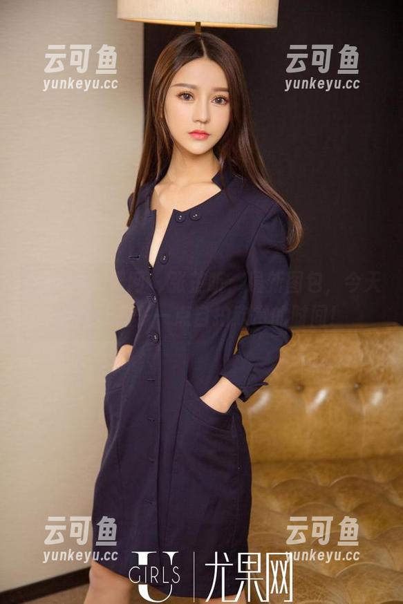 UGirls尤果网 - 张芷昕：最新图包，今天决定让我多一点自拍欣赏的时间！