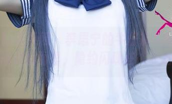 UGirls尤果网 – 李思宁的牛仔裤大揭底：在高清画面里，隐约闪现些‘内涵’