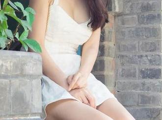 UGirls尤果网 – 甜心私拍，艾小青又惹了多少小心思？花痴们快来！