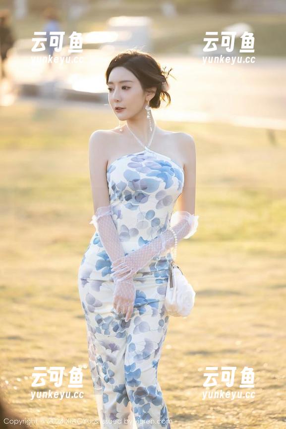 XIAOYU语画界 - 看王馨瑶yanni如何通过照片让女王变得不那么遥不可及