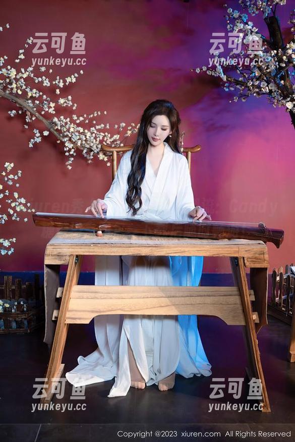 Xiuren秀人网 - 洗澡也能潮流：Candy糖糖浴室图包，下载后随时畅游！