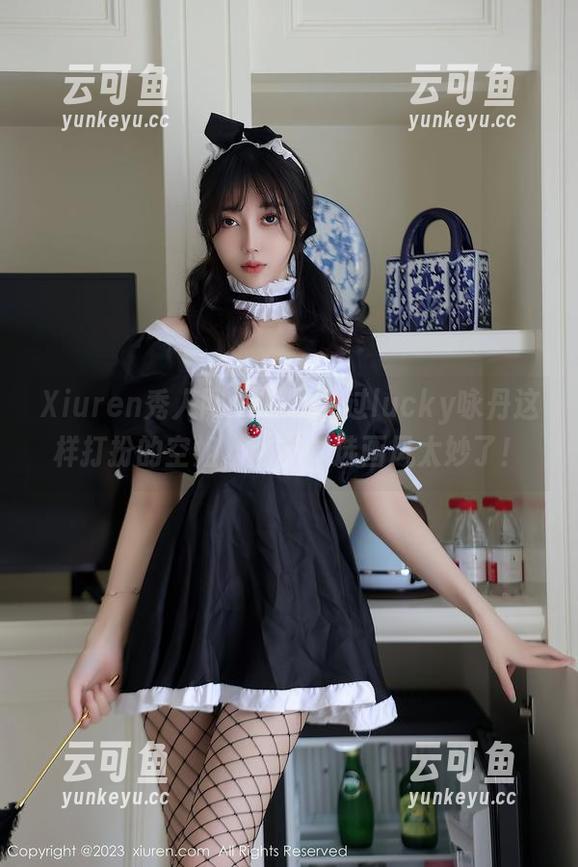 Xiuren秀人网 - 从未见过lucky咏丹这样打扮的空姐，图片精选画风太妙了！