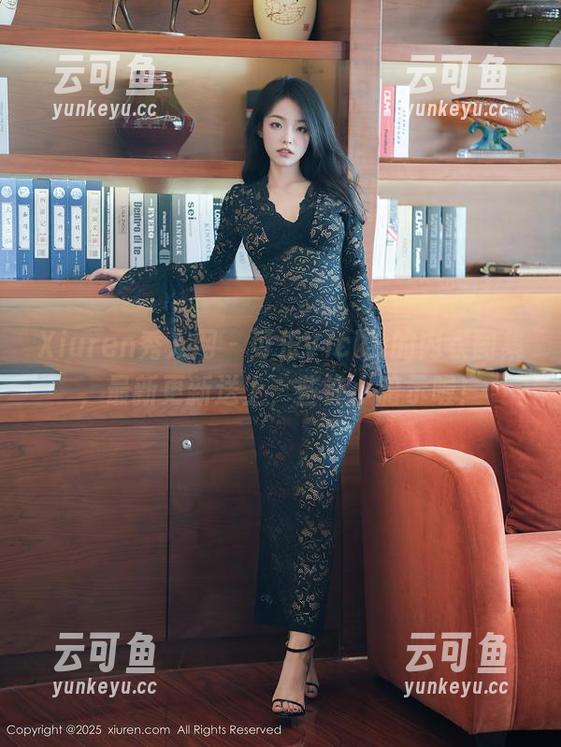 Xiuren秀人网 - 可乐Vicky的内衣图集，最新更新送上，些许小暗示喔！