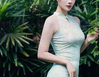 Xiuren秀人网 – 这组夏诗诗Sally的黑丝写真，图册打开后我不知道怎么关掉……心慌慌！