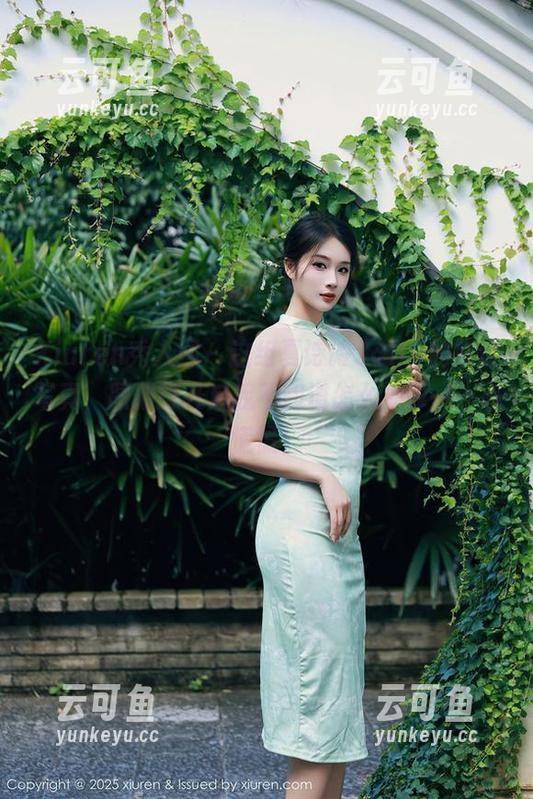 Xiuren秀人网 - 这组夏诗诗Sally的黑丝写真，图册打开后我不知道怎么关掉……心慌慌！
