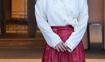 Xiuren秀人网 – 来瞧！妲己_toxic礼服作品集，下载后你可能会想多看几遍，呵呵。