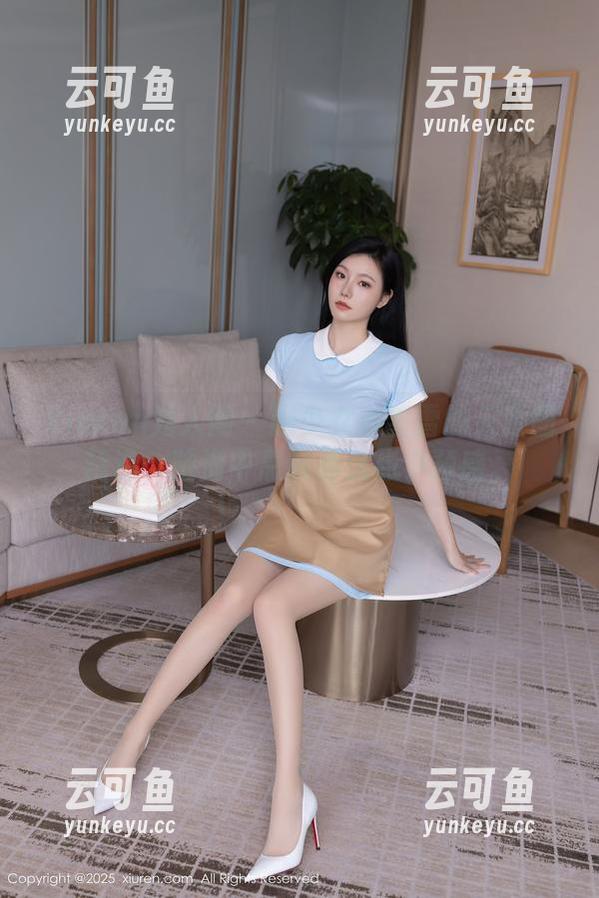 Xiuren秀人网 - 逛少女心雪雪的天台图精选，脑海中总有那么点小预感。