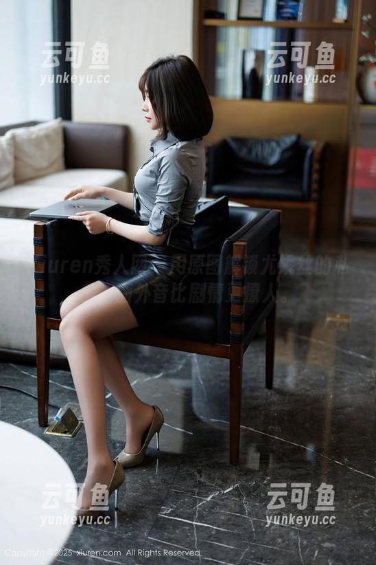 Xiuren秀人网-尤妮丝 Xiuren秀人网 - 用原图解锁尤妮丝的私房,画外音比剧情更撩人。