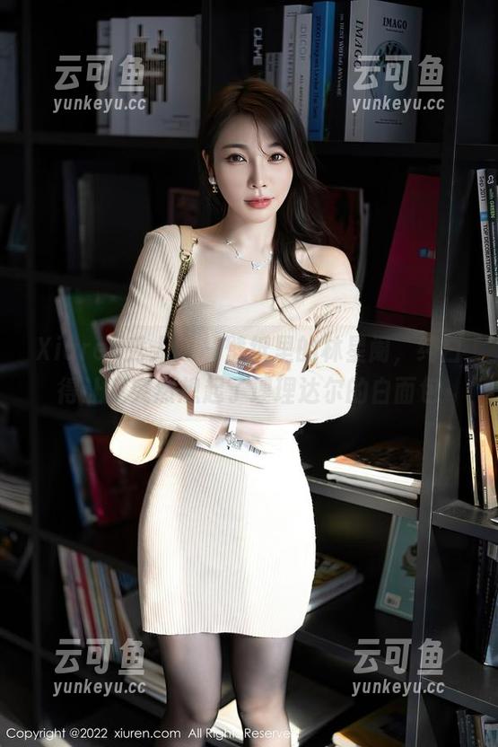 Xiuren秀人网-林星阑 Xiuren秀人网 - 壁纸里的林星阑,纯白得让我突然想起了理理达尔的白面包