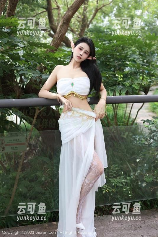 Xiuren秀人网 - 我到底能不能也有模特悦悦那样的吊带私房图片？太美了！