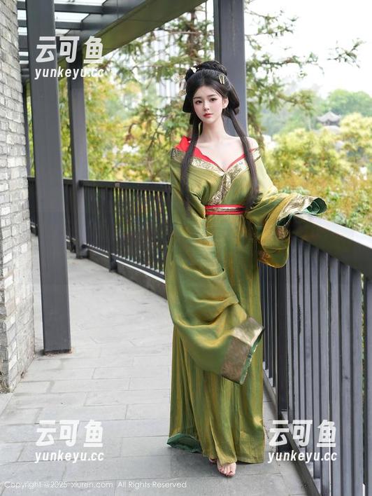 Xiuren秀人网 - 让我们聊聊蛋蛋宝的蕾丝精选，太有趣了！