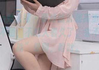 Xiuren秀人网 – 贾诗晗泳装高清图包，夏风真不错，不过人看久了，会不会被“晗”晕啊，哈哈。