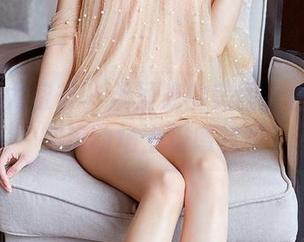 YouMi尤蜜荟 – 无圣光的美图，合法萝莉在运动场上倍感轻松