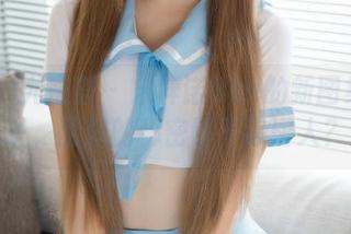 YouMi尤蜜荟 – 宋梓诺Bee的新图集更新了，囤积的秘密够不够诱人？