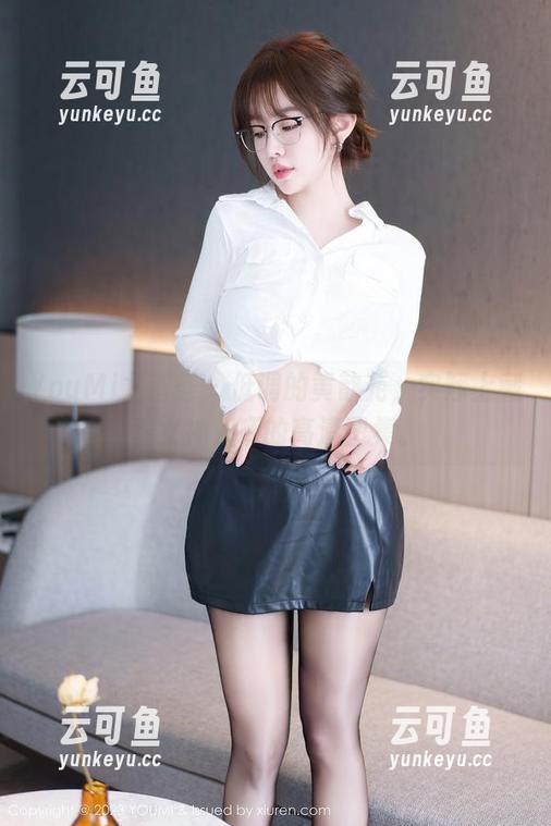 YouMi尤蜜荟 - 低调的黄歆苑，实际上藏着女神光环的高清图集。