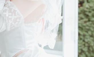 婚纱合集：Yuna(윤아)的衣橱比婚礼还华丽