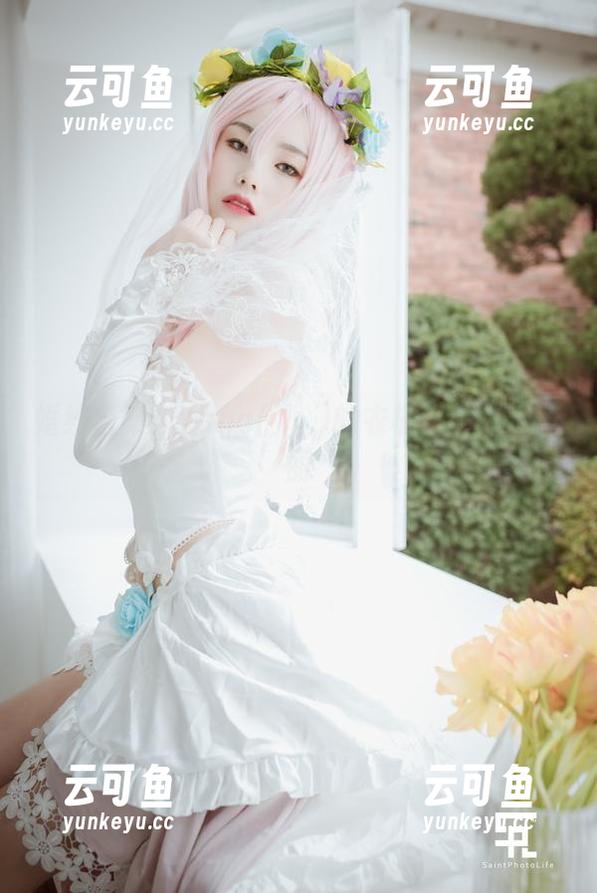婚纱合集：Yuna(윤아)的衣橱比婚礼还华丽