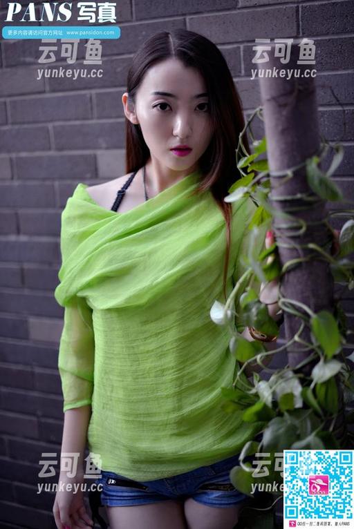 pans-紫萱 pans - 就这“白色”,真能撑起紫萱的高清写真吗?