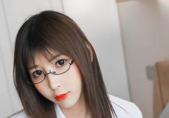 每一个细节都是女王范儿，w黑米粥w高清图包值得一看！