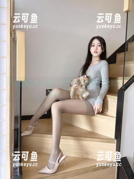 不呆猫图集分享：YOUMI尤蜜的“水战”值得你看个够