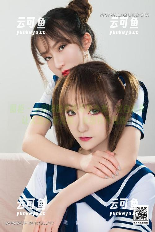 丽柜 - 小璐璐的吊带写真合集：这色调真让人想多看几眼，休想移开视线。