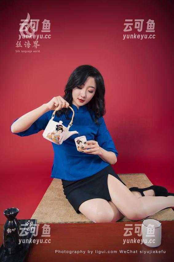 丽柜 - 挑战极限的汐汐：在秘林中舞蹈，偶尔也要抱怨草丛里的虫子！