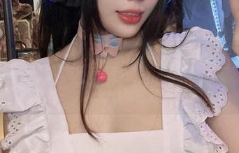 在九言的女孩作品里，发现她的画风和我完全不搭…