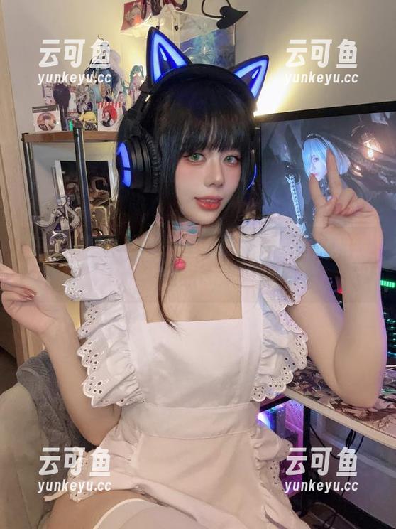 在九言的女孩作品里，发现她的画风和我完全不搭…