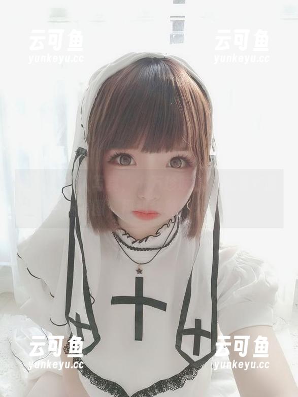 哪怕是双人写真，十万珍吱伏特就喜欢画个小圈圈，福利各种快来尝尝！