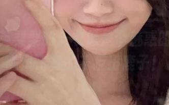 合集里英梨梨的皮衣像是个魅惑的风筝，随风飞舞的千反田鹿子！