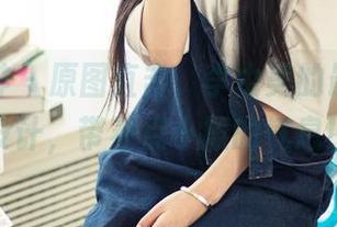 头条女神 – 原图直击，李由美的最新礼服设计，带着点小撩的气息！
