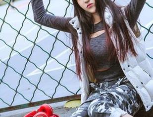 头条女神 – 艾小青在线写真，让人误以为满分女孩真的存在？