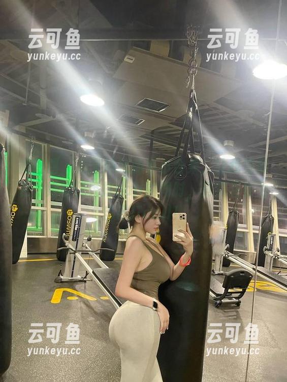 微密圈 - 奶宝妹纸的小小合集，让我觉得在为她的优秀打call的同时，其实是在为自己打call！