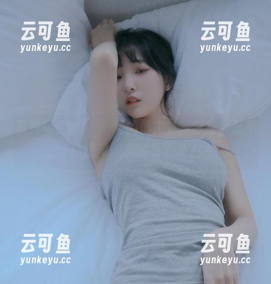 下载姜仁卿(강인경)的情人节写真集，忍不住想问，有对象了没？