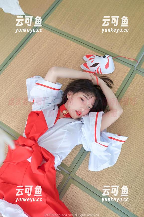 这次姜仁卿(강인경)的“清纯”保持得很好哦？更新给你揭晓原图的真假