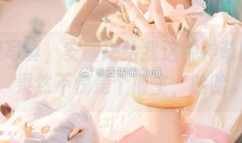 职业装写真，安曜曜给我这种神奇的资源，果然不愧是个博主，哈哈。