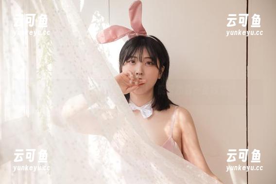 蕾丝写真里的宋哈娜(송하나)，能否找到一条线索？