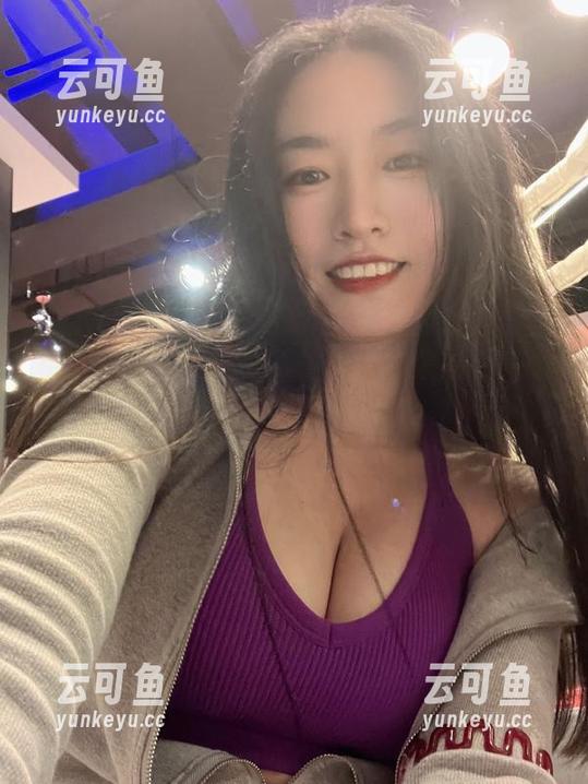 微密圈 - 宝儿茹171的白裙合集：貌美如花，风吹裙摆的日常！
