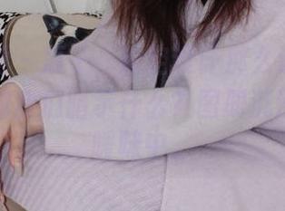小众视觉 – 惠子，镂空设计那么迷人，难道是在对我们暗示什么？图册沉浸在这种暧昧中。