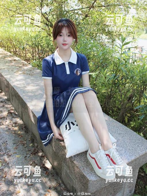 小众视觉 - 哎呀，芳芳的姐姐在这儿，照片合集里拍拍照就像生活八卦。