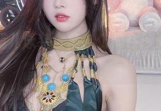 小小奶瓶儿泳装全集，仿佛在沙滩上漂浮的梦